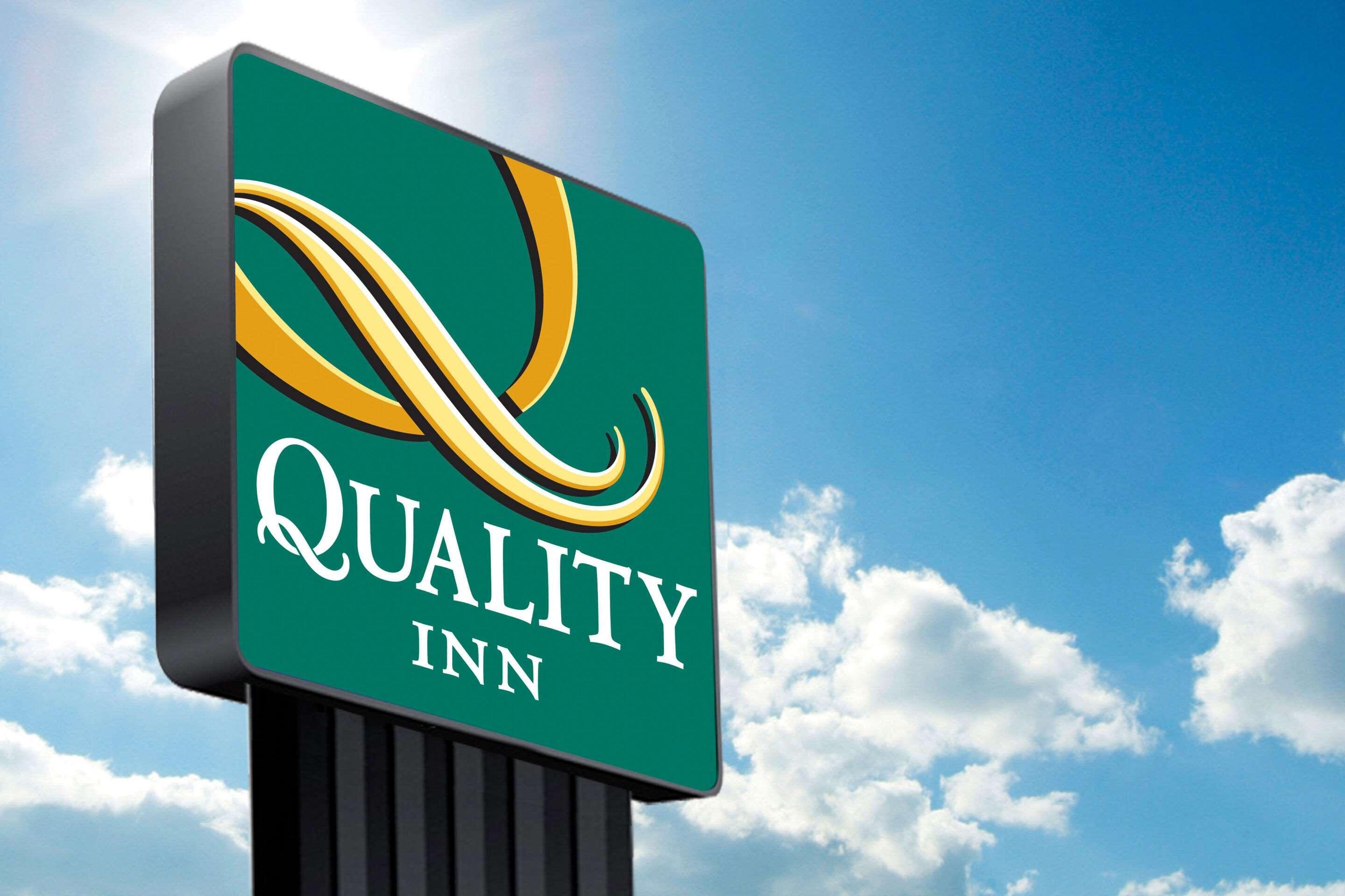Quality Inn Wayne - Fairfield Area Екстериор снимка